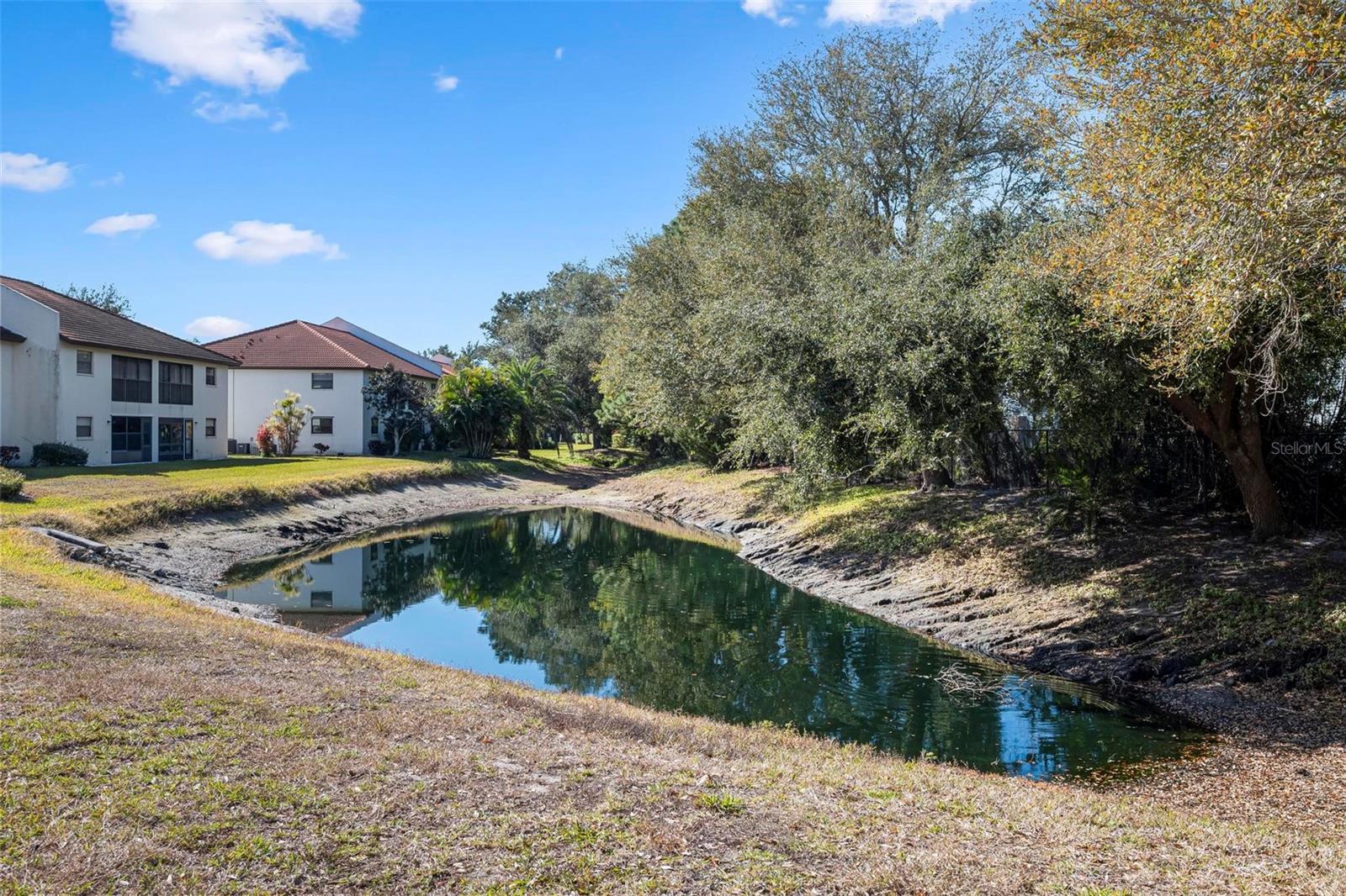 PINE HOLLOW - Residential