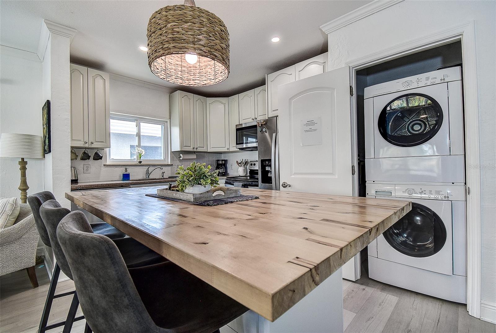 CAPRI OF T I CONDO - Residential