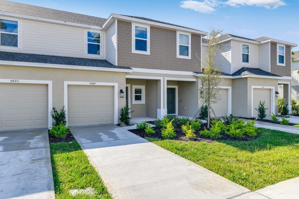 VINTERRA TOWNHOMES - Residential