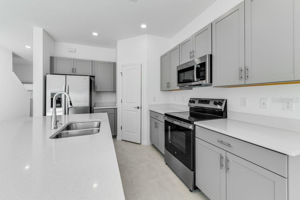 5889 BISCOTTI STREET