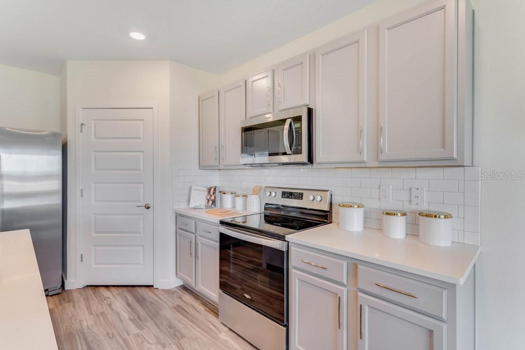 BUENA LAGO - Residential