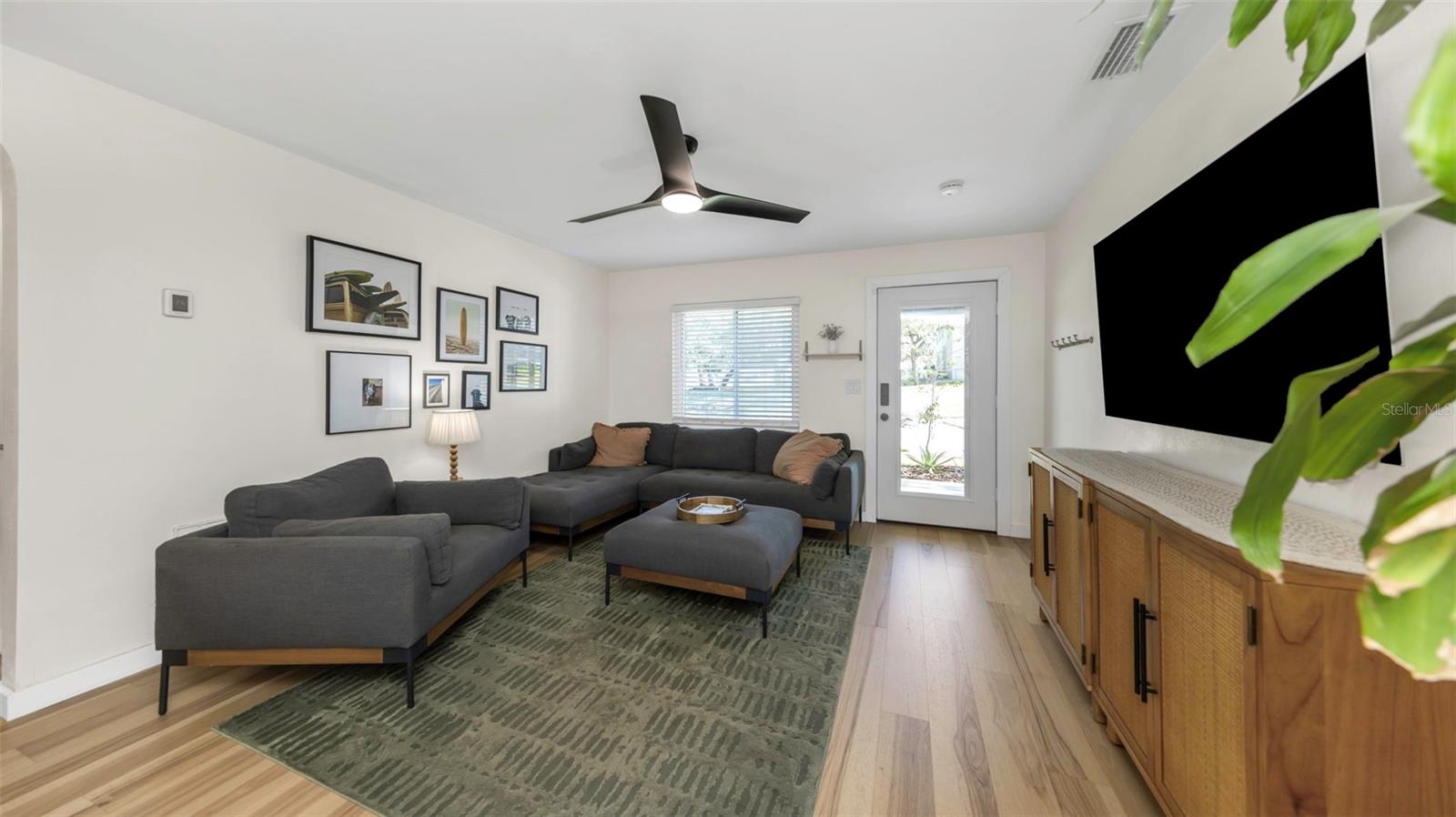 1412 OAK HAVEN DRIVE
