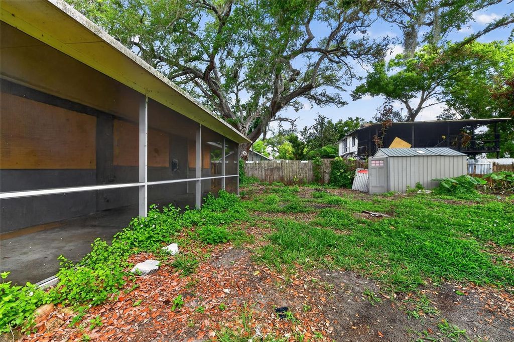 Photo of 1423 18th Street W, Bradenton, FL 34205 (MLS # C7524745)