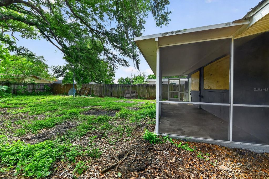 Photo of 1423 18th Street W, Bradenton, FL 34205 (MLS # C7524745)