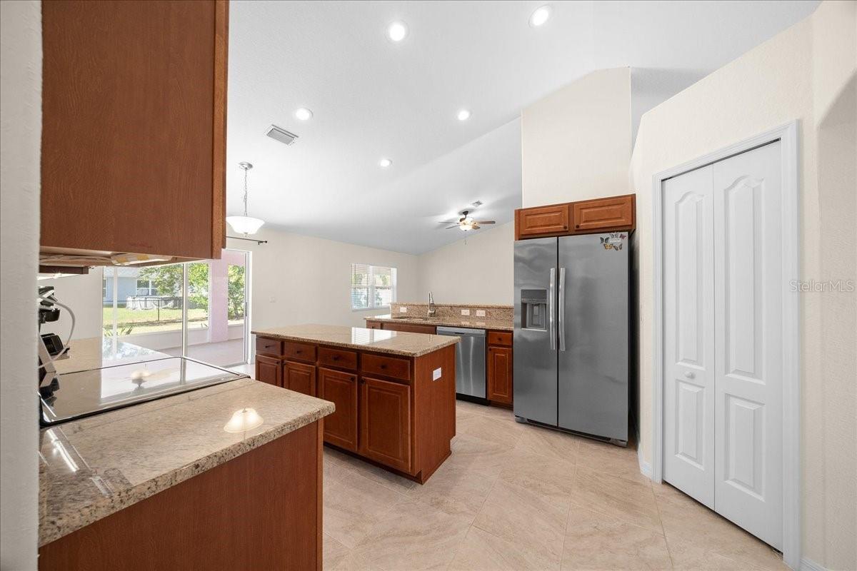 SPRING HILL - Residential