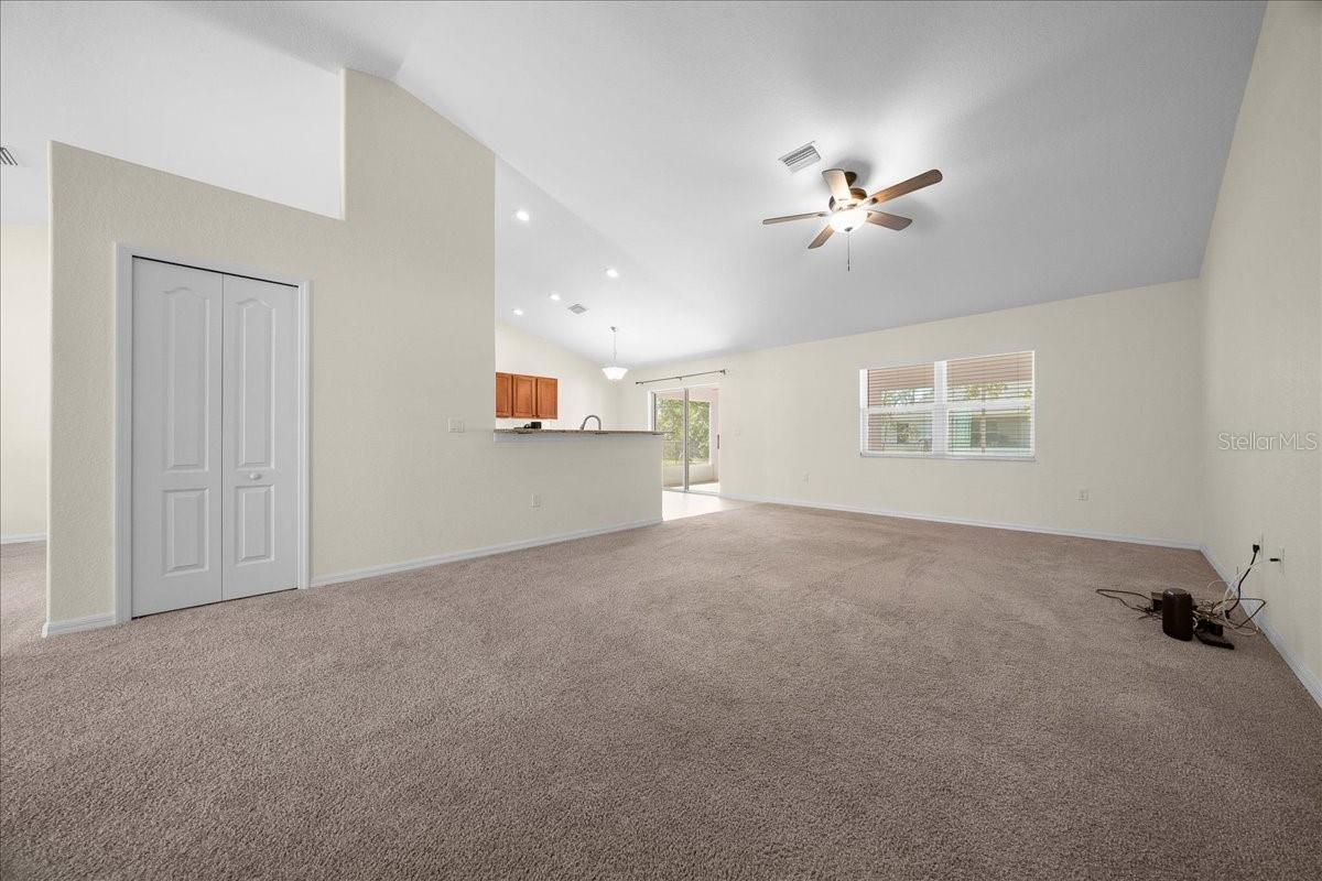 SPRING HILL - Residential