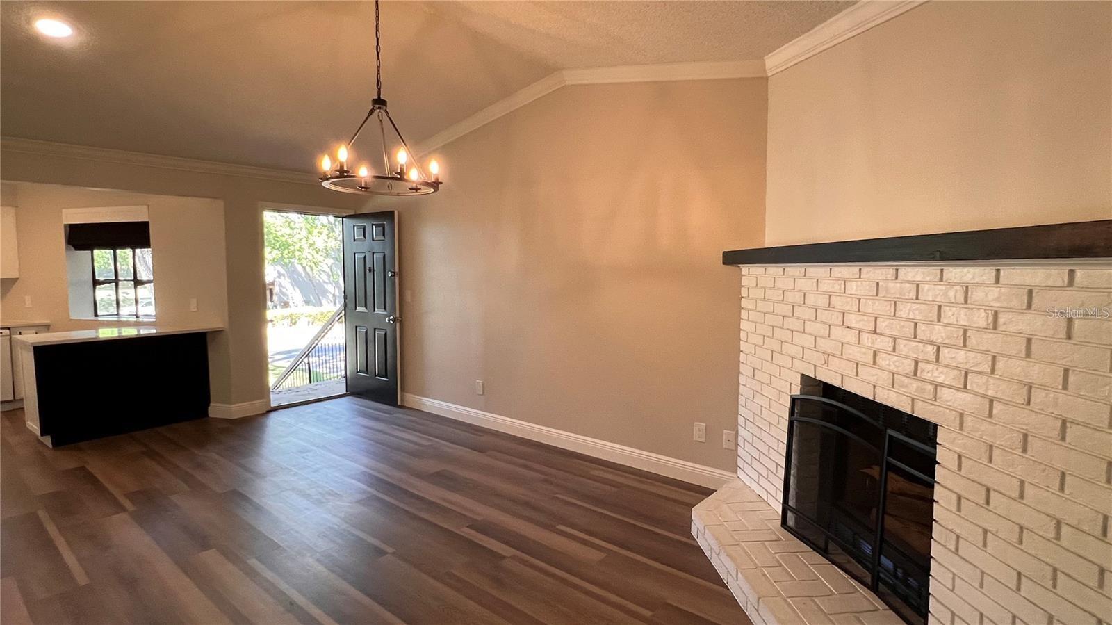 FOXHALL CONDO PH 1-3 - Residential