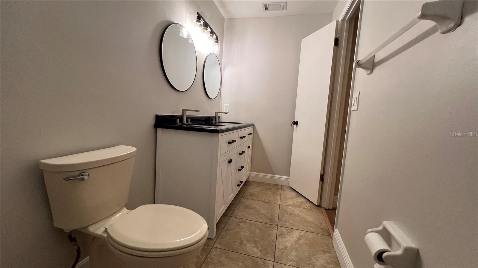 FOXHALL CONDO PH 1-3 - Residential