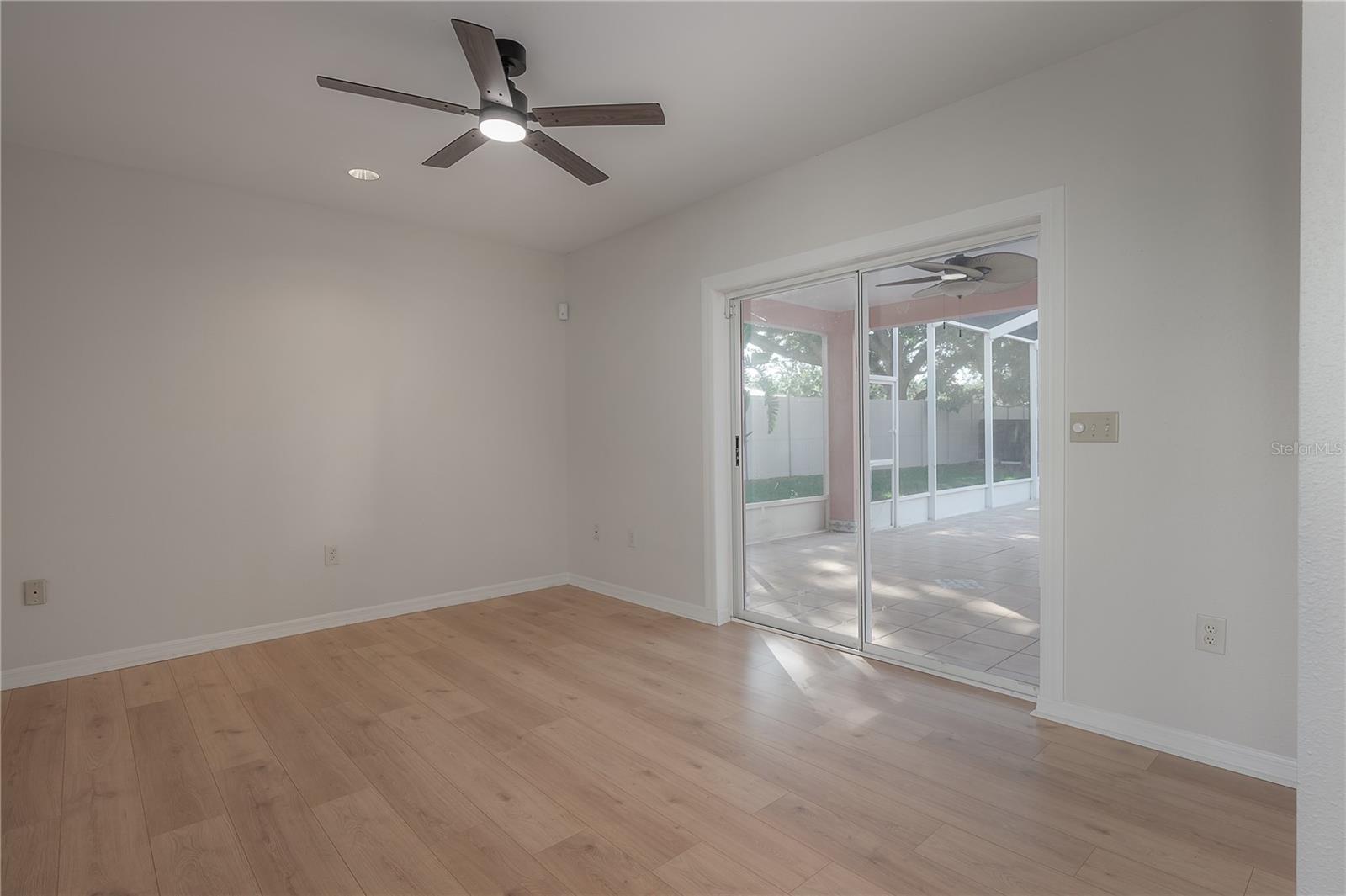 THE MANORS AT WHITE TROUT LAKE - Residential