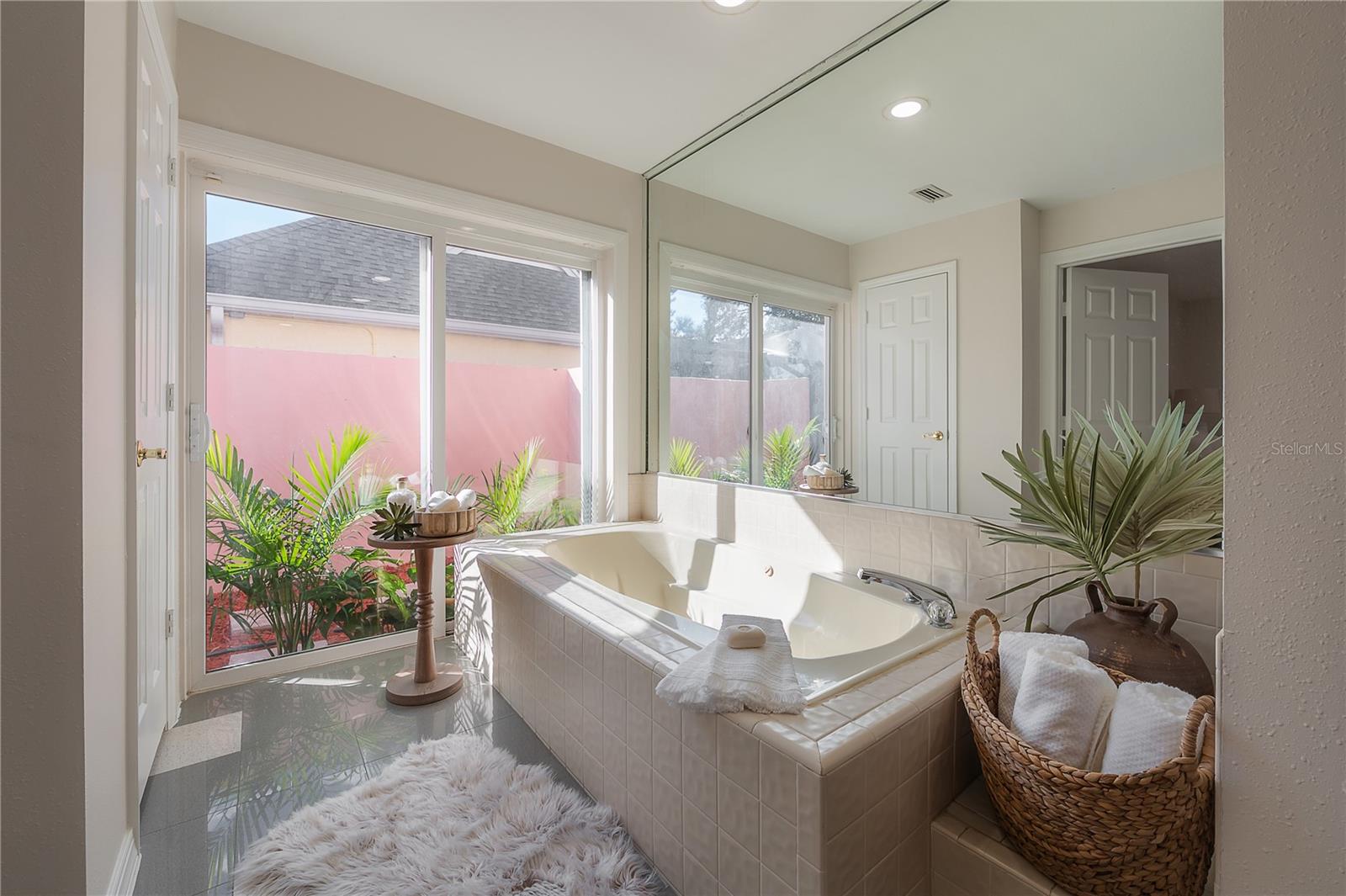 THE MANORS AT WHITE TROUT LAKE - Residential