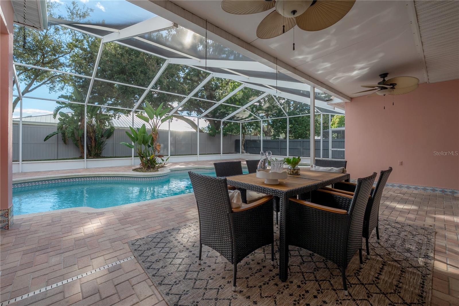 THE MANORS AT WHITE TROUT LAKE - Residential