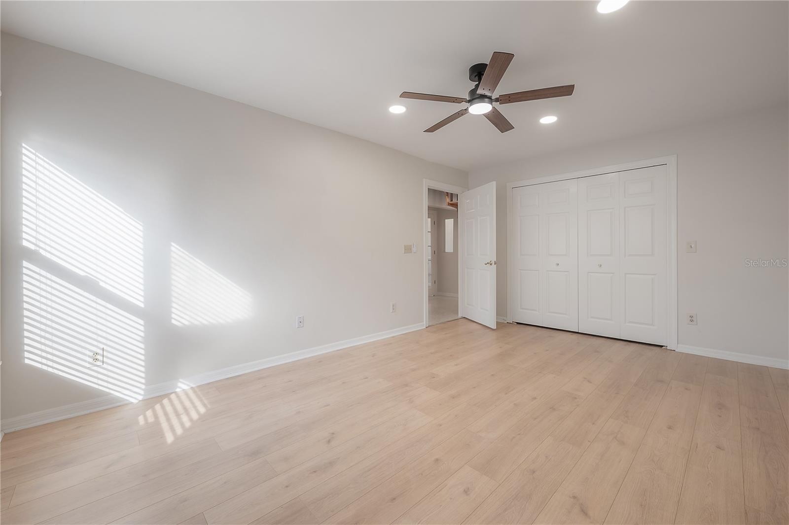 THE MANORS AT WHITE TROUT LAKE - Residential