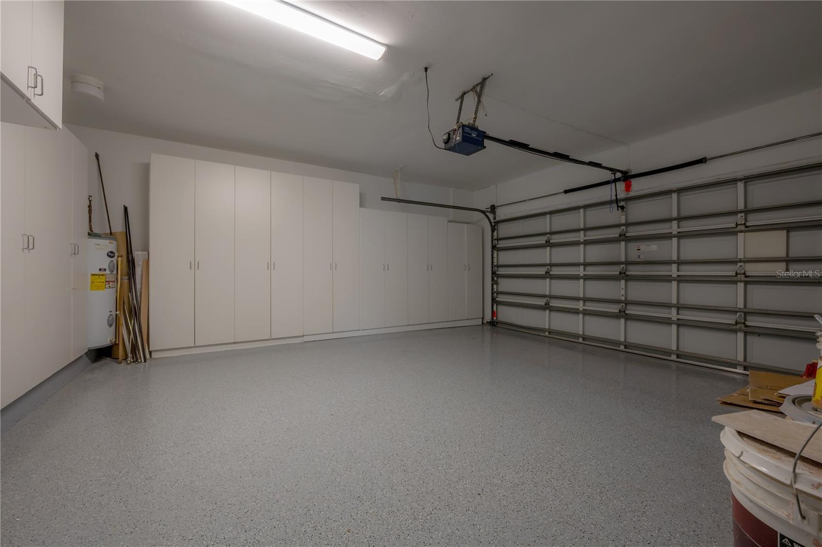 THE MANORS AT WHITE TROUT LAKE - Residential