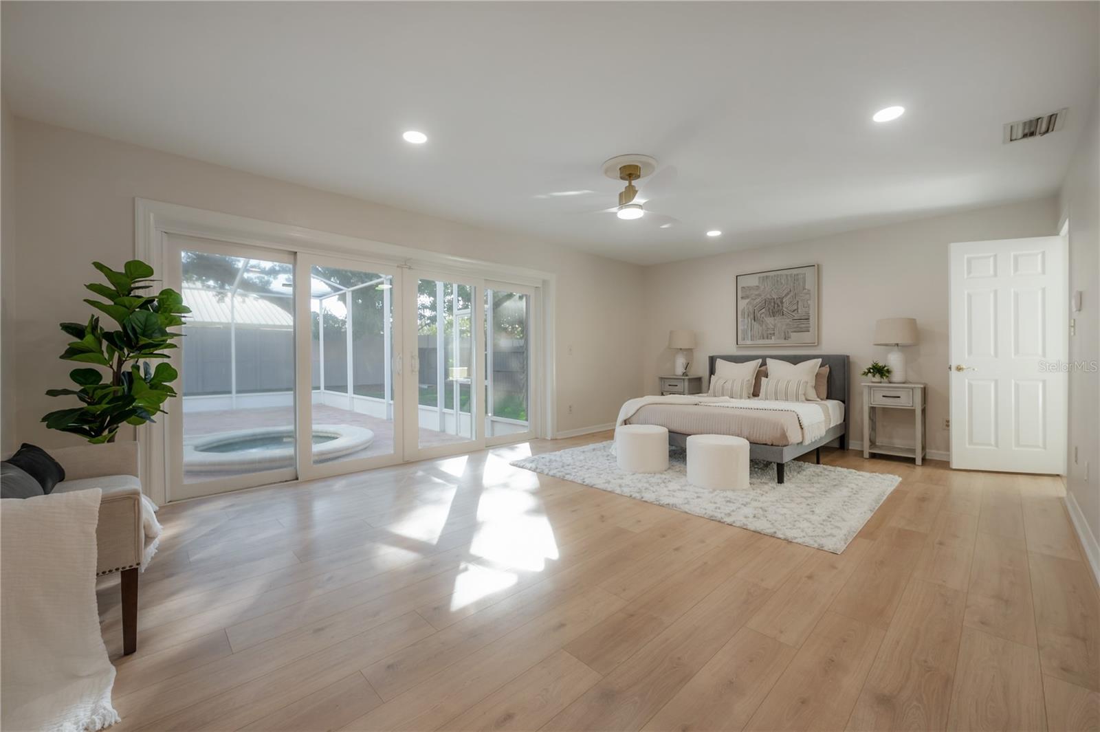 THE MANORS AT WHITE TROUT LAKE - Residential