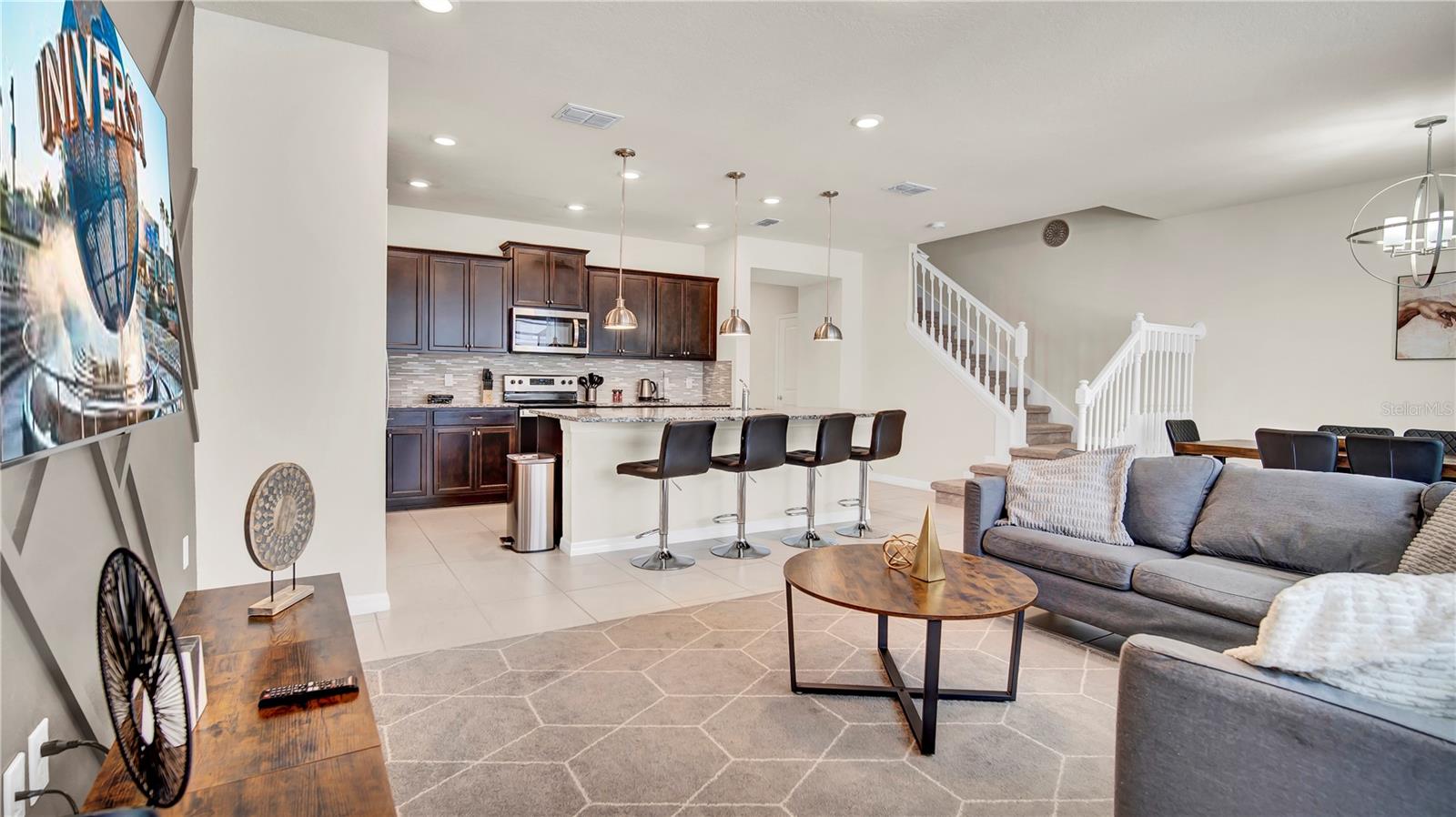 WINDSOR ISLAND RESIDENCE PH 2B - Residential