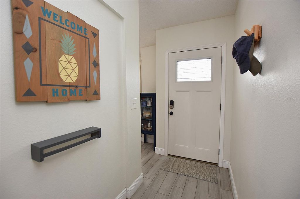 Photo of 2022 Hatteras Point, Lakeland, FL 33813 (MLS # L4959261)