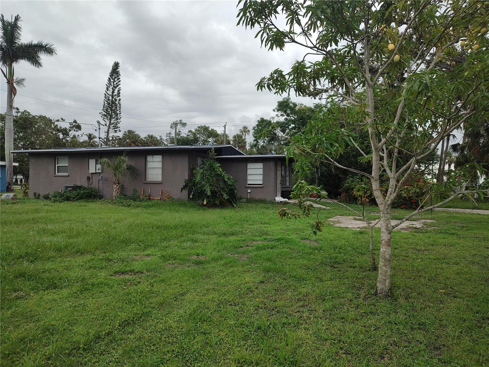 SUNNYSIDE - Residential