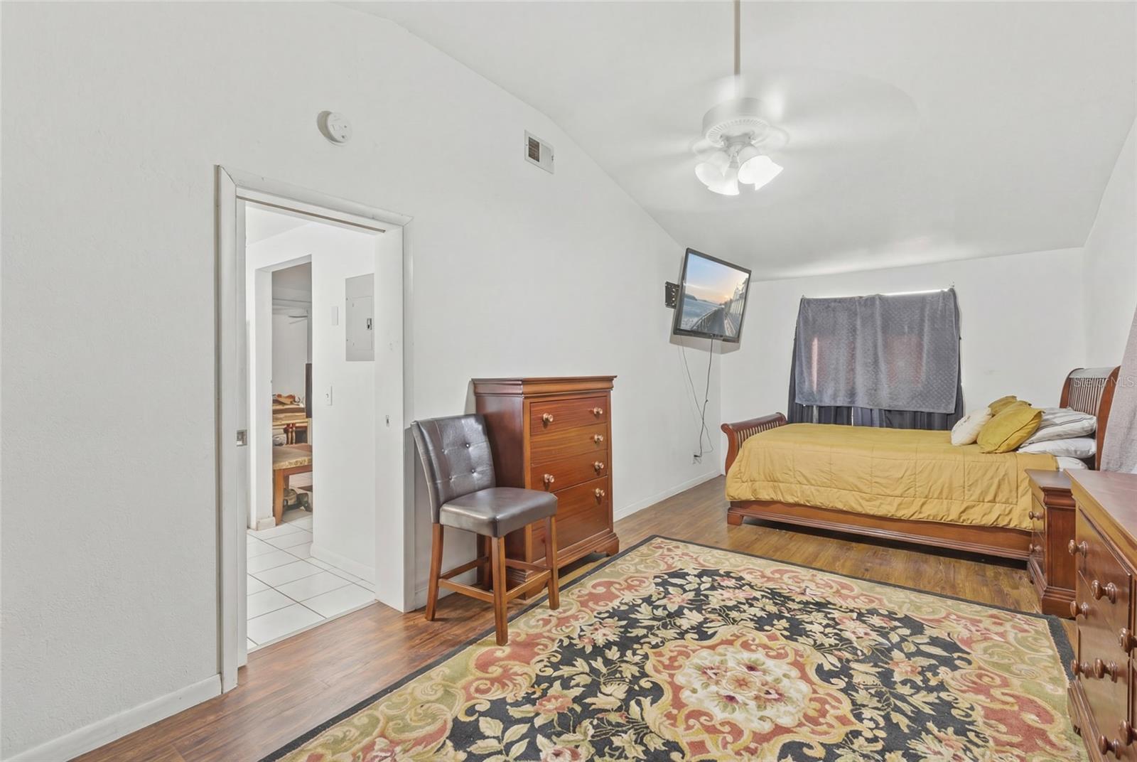 CLEAR VISTA - Residential Income