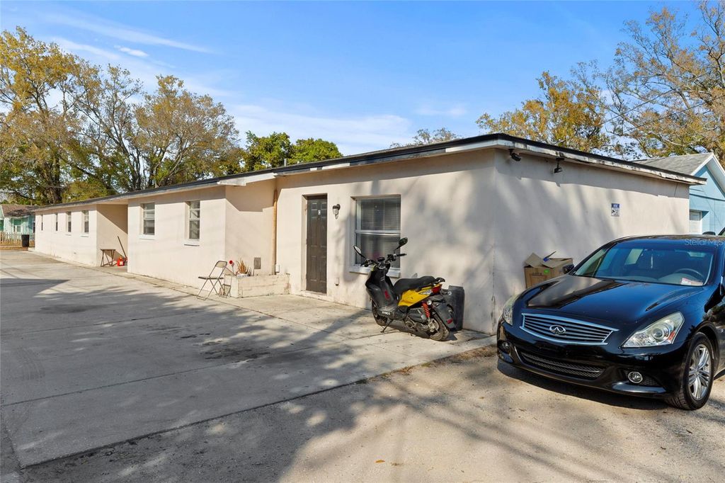 Photo of 2788 41st Avenue N, St Petersburg, FL 33714 (MLS # A4683678)