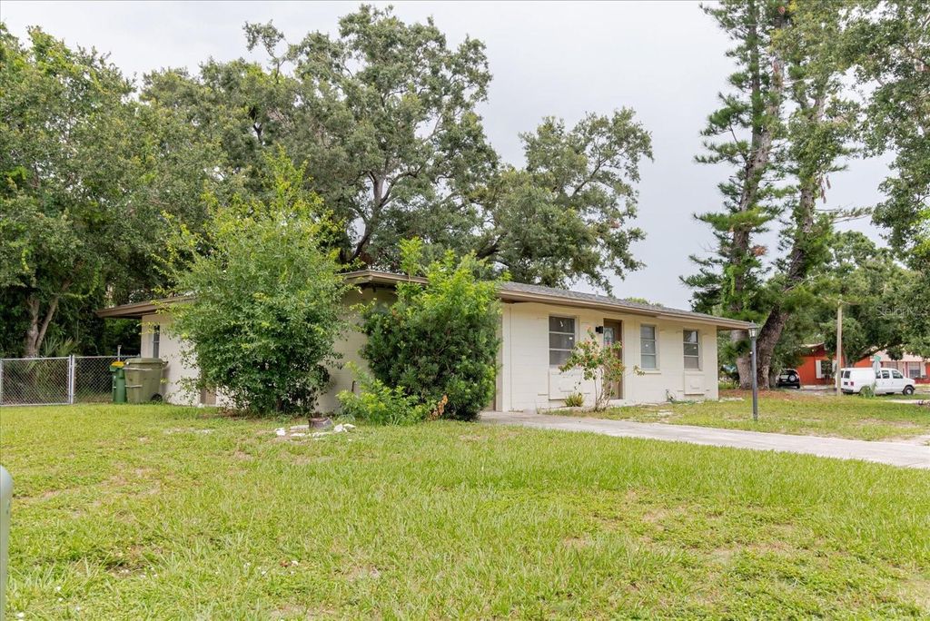 Photo of 3375 7th Street, Sarasota, FL 34237 (MLS # A4658800)