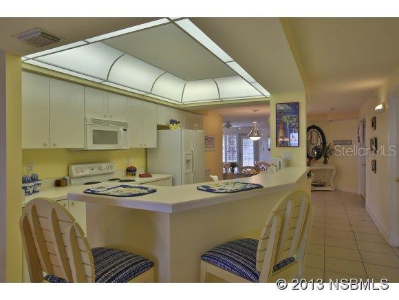 Towers 09 Condo - Residential