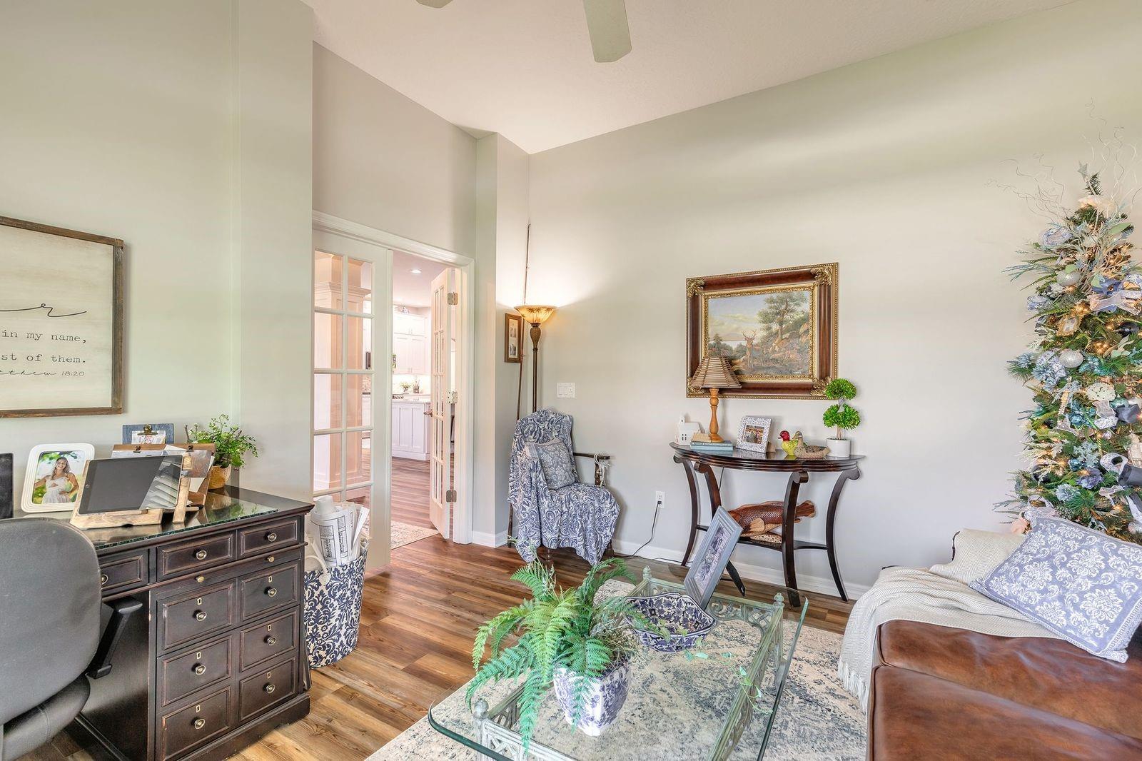 CYPRESS KNOLL - Residential