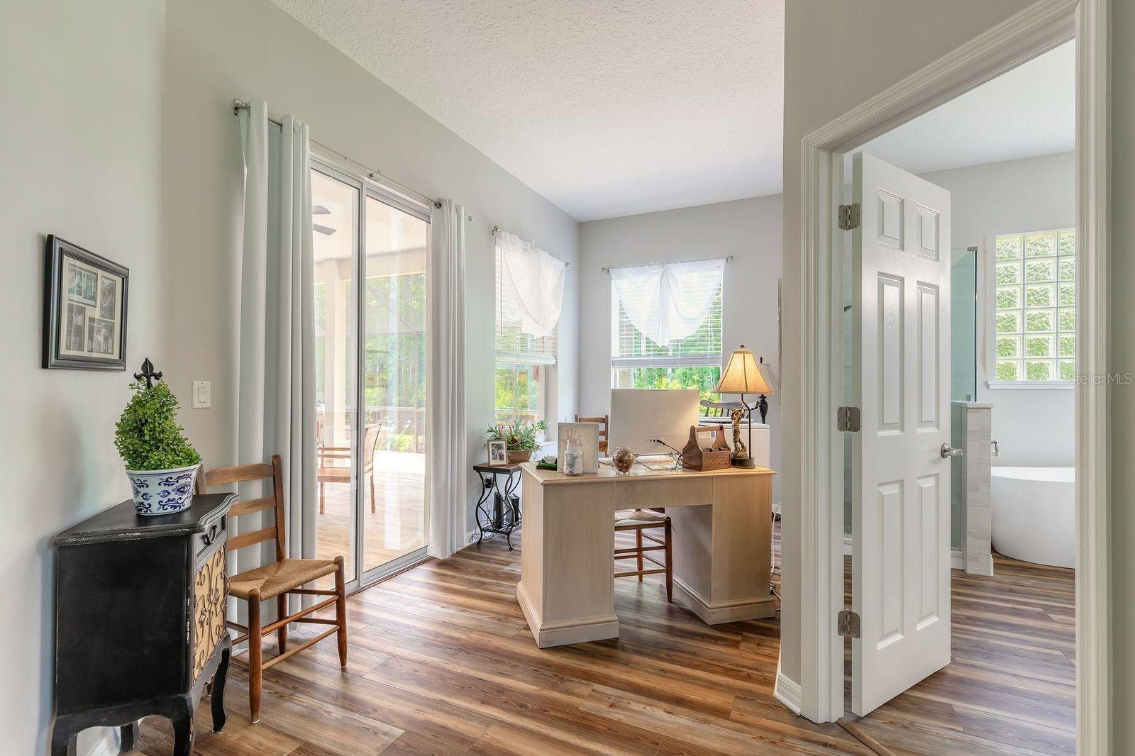 CYPRESS KNOLL - Residential