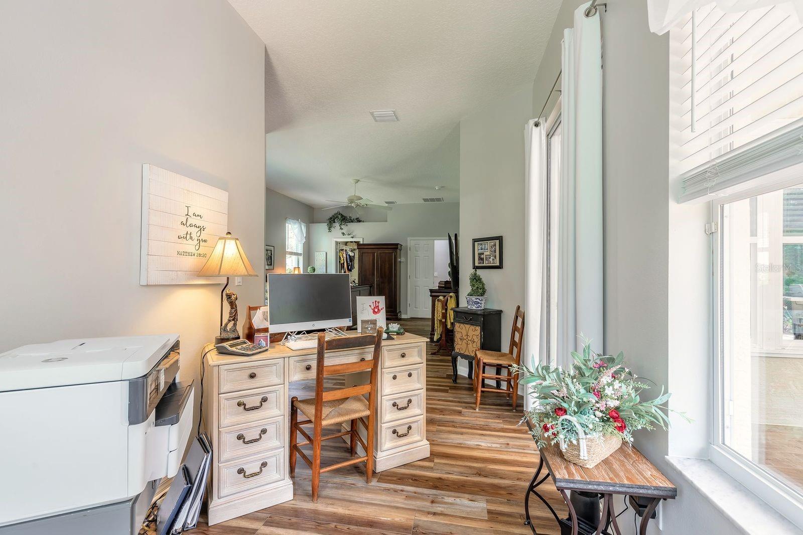 CYPRESS KNOLL - Residential