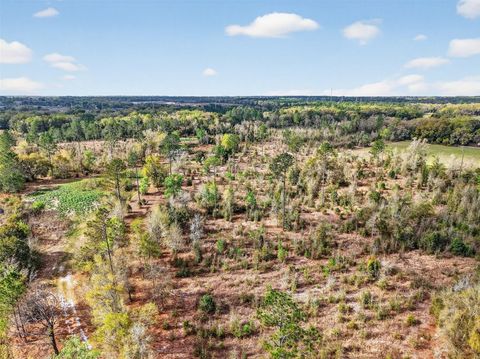 Tiny photo for Island Pond Lane, Eustis, FL 32736 (MLS # G5109920)