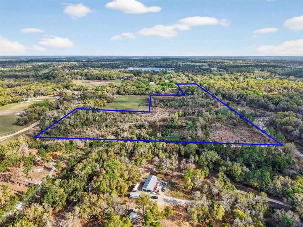 Photo of Island Pond Lane, Eustis, FL 32736 (MLS # G5109920)