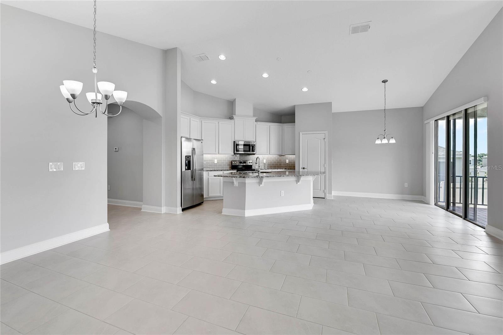 JOHNS LAKE LNDG PH 4 - Residential Lease