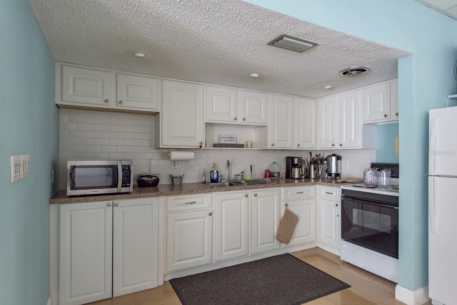 WINSTON PARK NORTHEAST - Residential