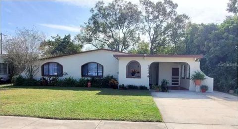 7714 W POWHATAN TAMPA FL 33615