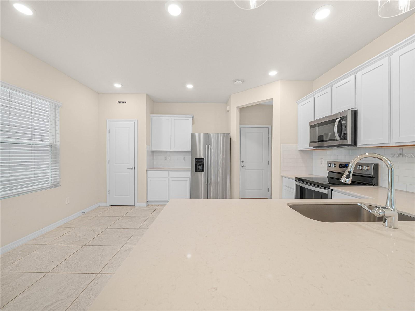 CYPRESS CAY PH 1 - Residential Lease