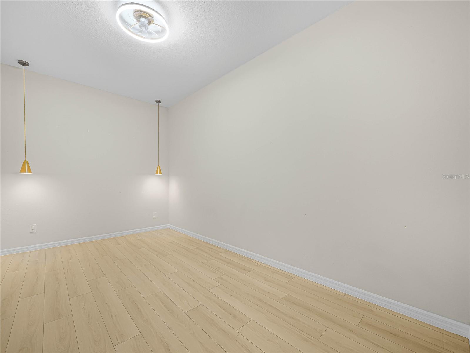 CYPRESS CAY PH 1 - Residential Lease