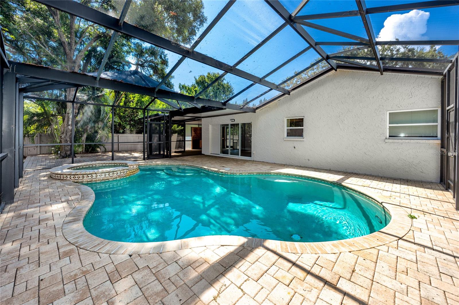 HIDDEN COVE - Residential Lease