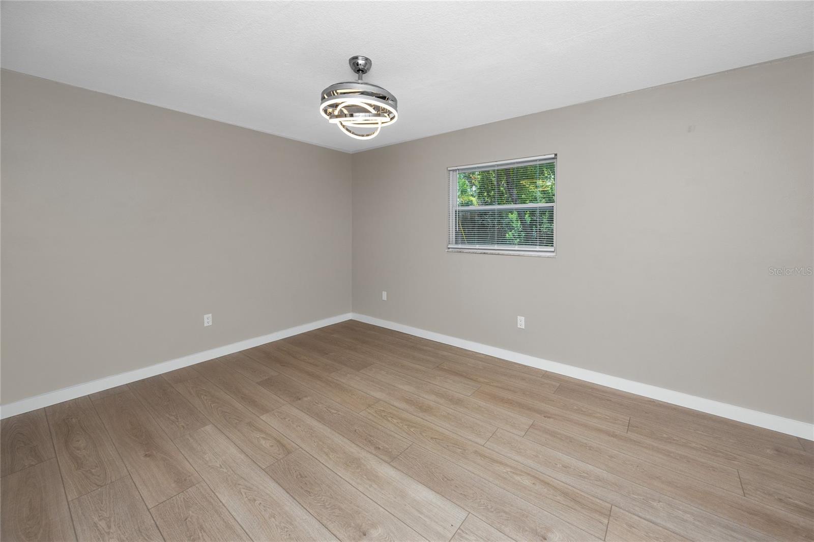 HIDDEN COVE - Residential Lease