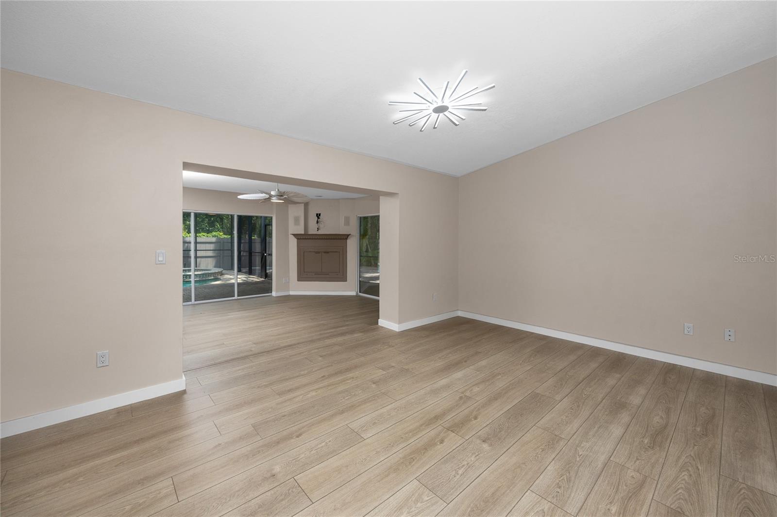 HIDDEN COVE - Residential Lease