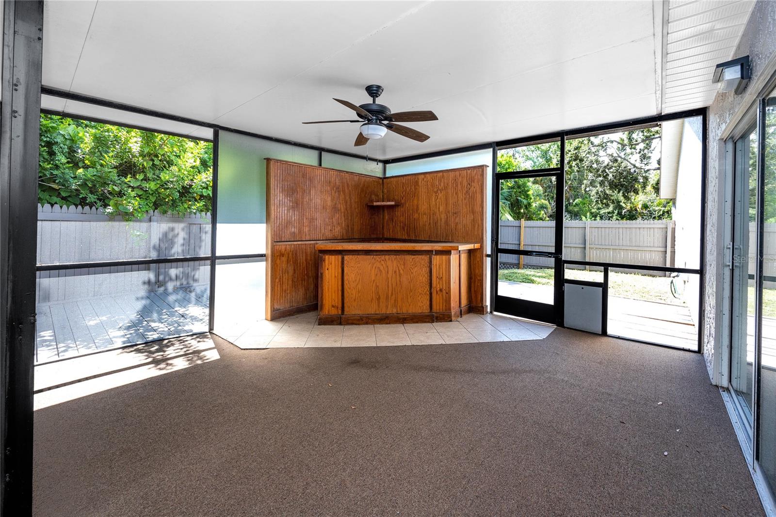 HIDDEN COVE - Residential Lease