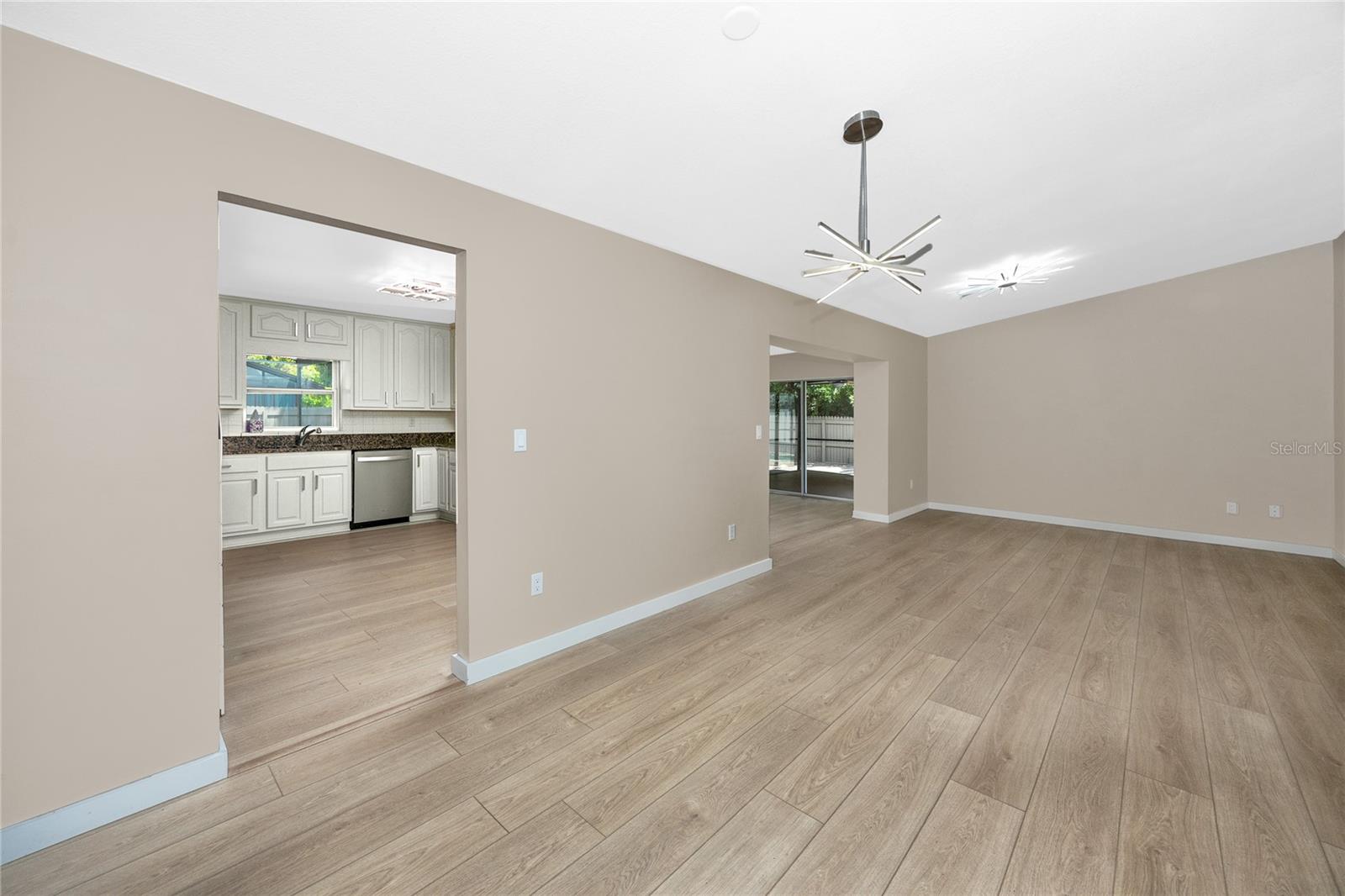 HIDDEN COVE - Residential Lease