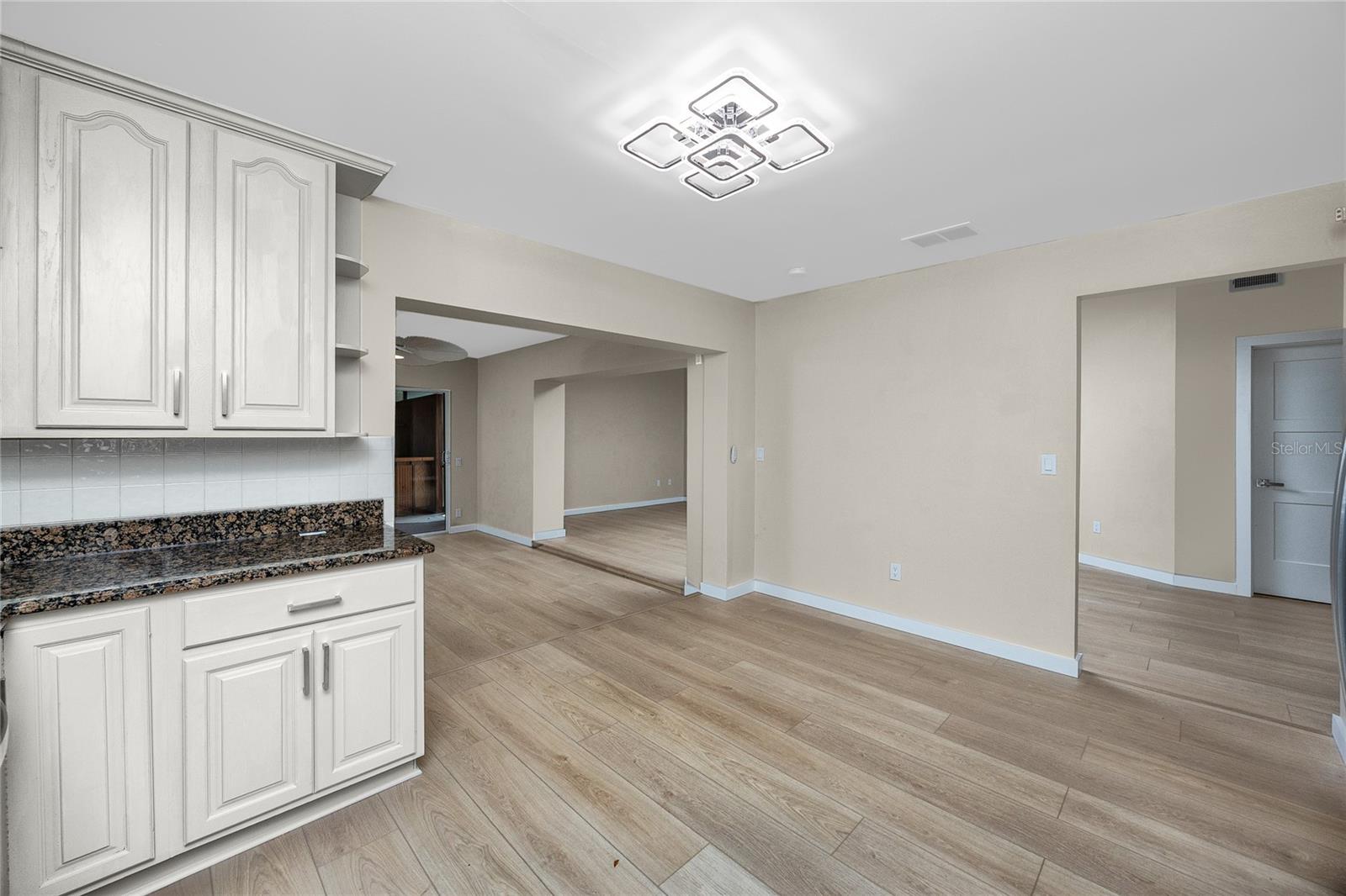 HIDDEN COVE - Residential Lease