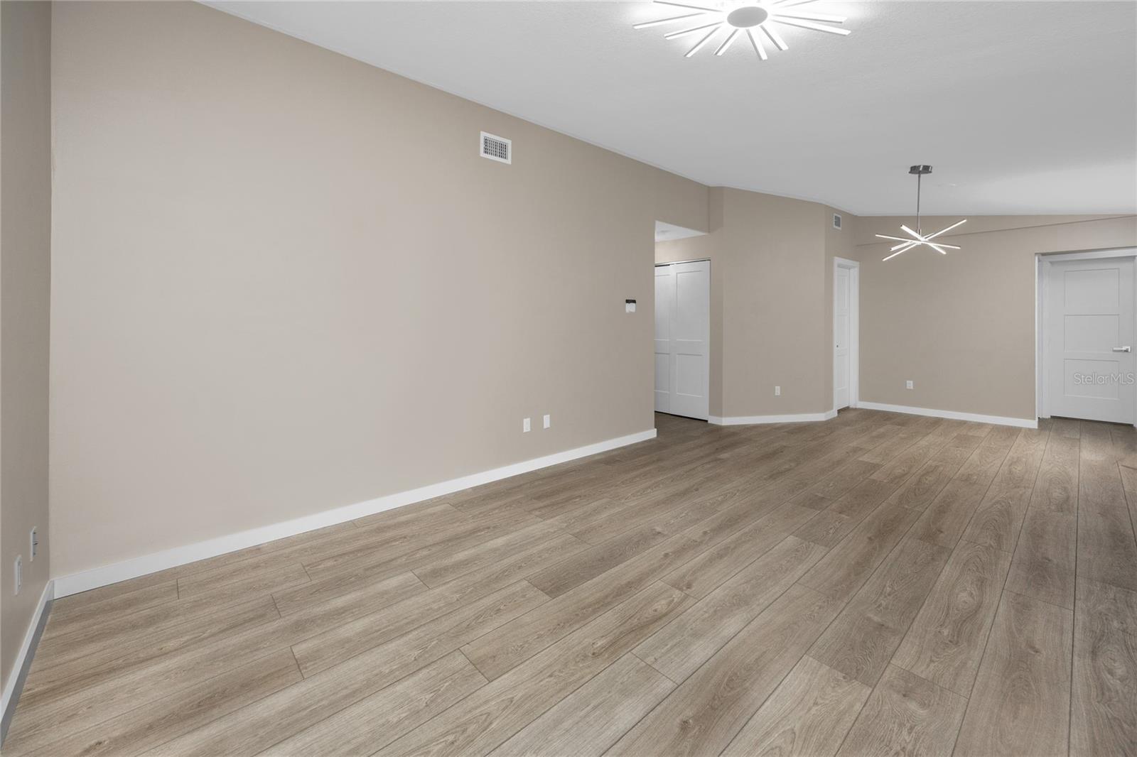 HIDDEN COVE - Residential Lease