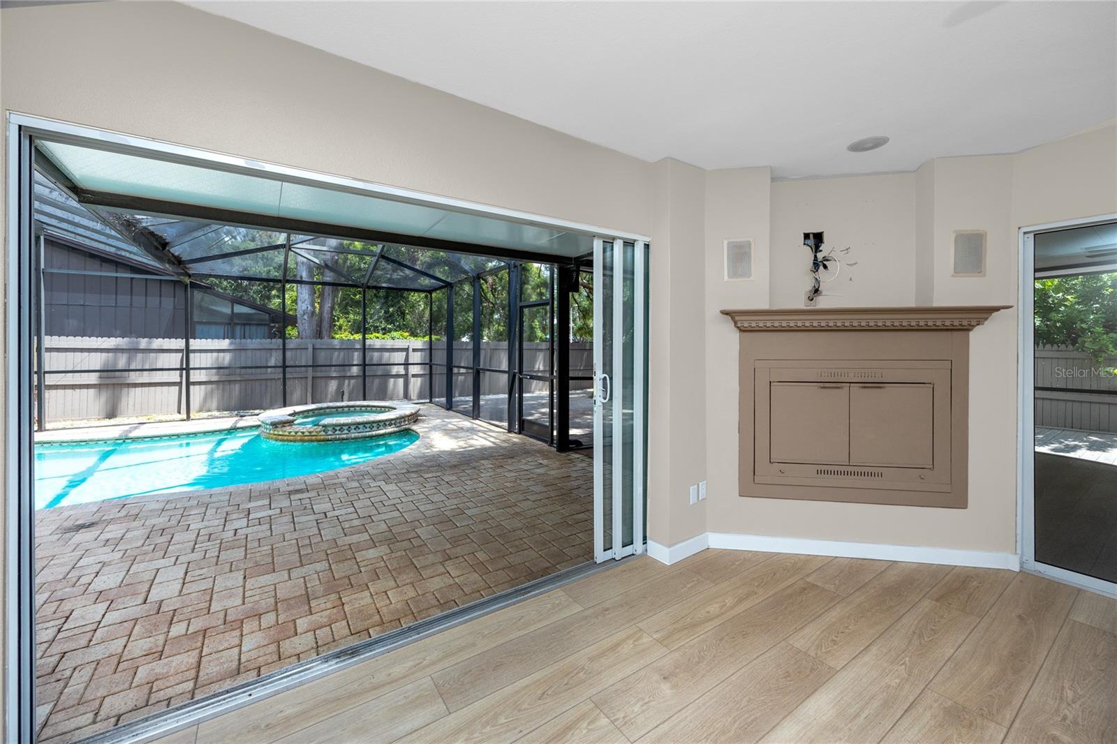 HIDDEN COVE - Residential Lease