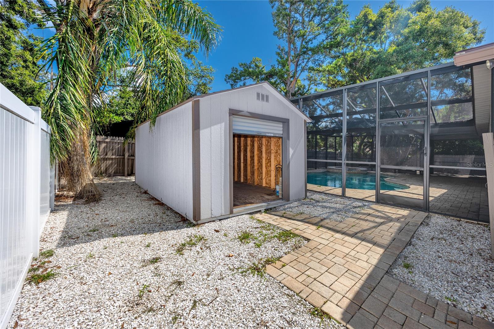 HIDDEN COVE - Residential Lease