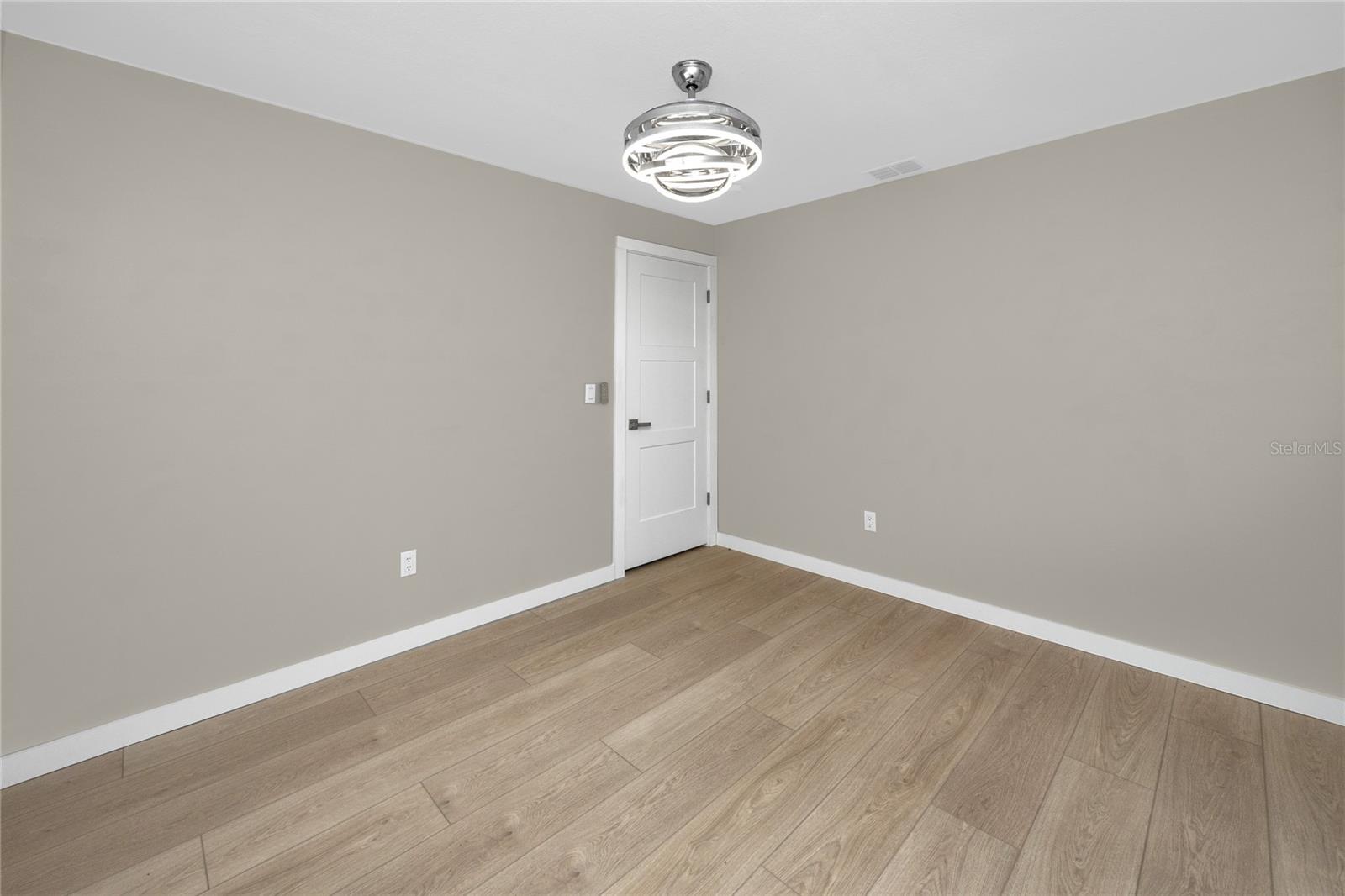 HIDDEN COVE - Residential Lease