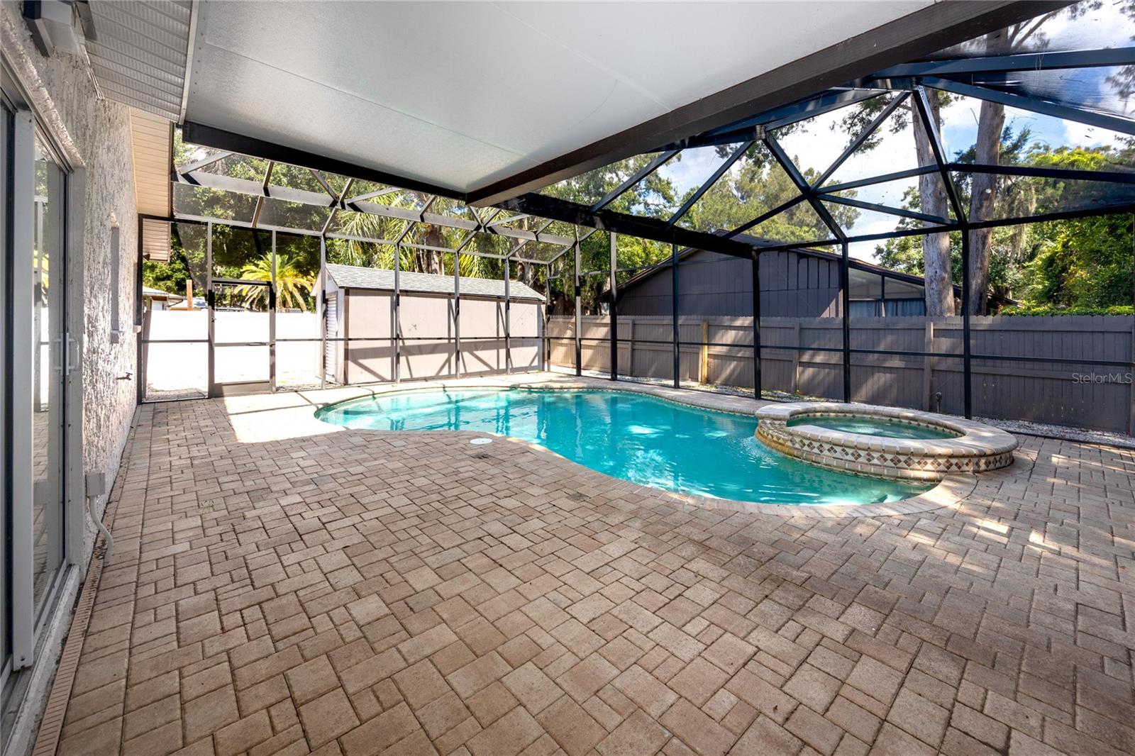 HIDDEN COVE - Residential Lease