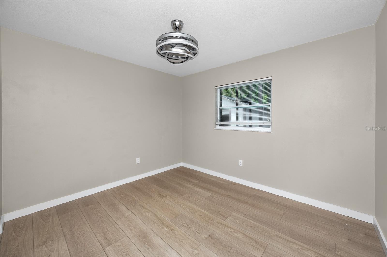 HIDDEN COVE - Residential Lease