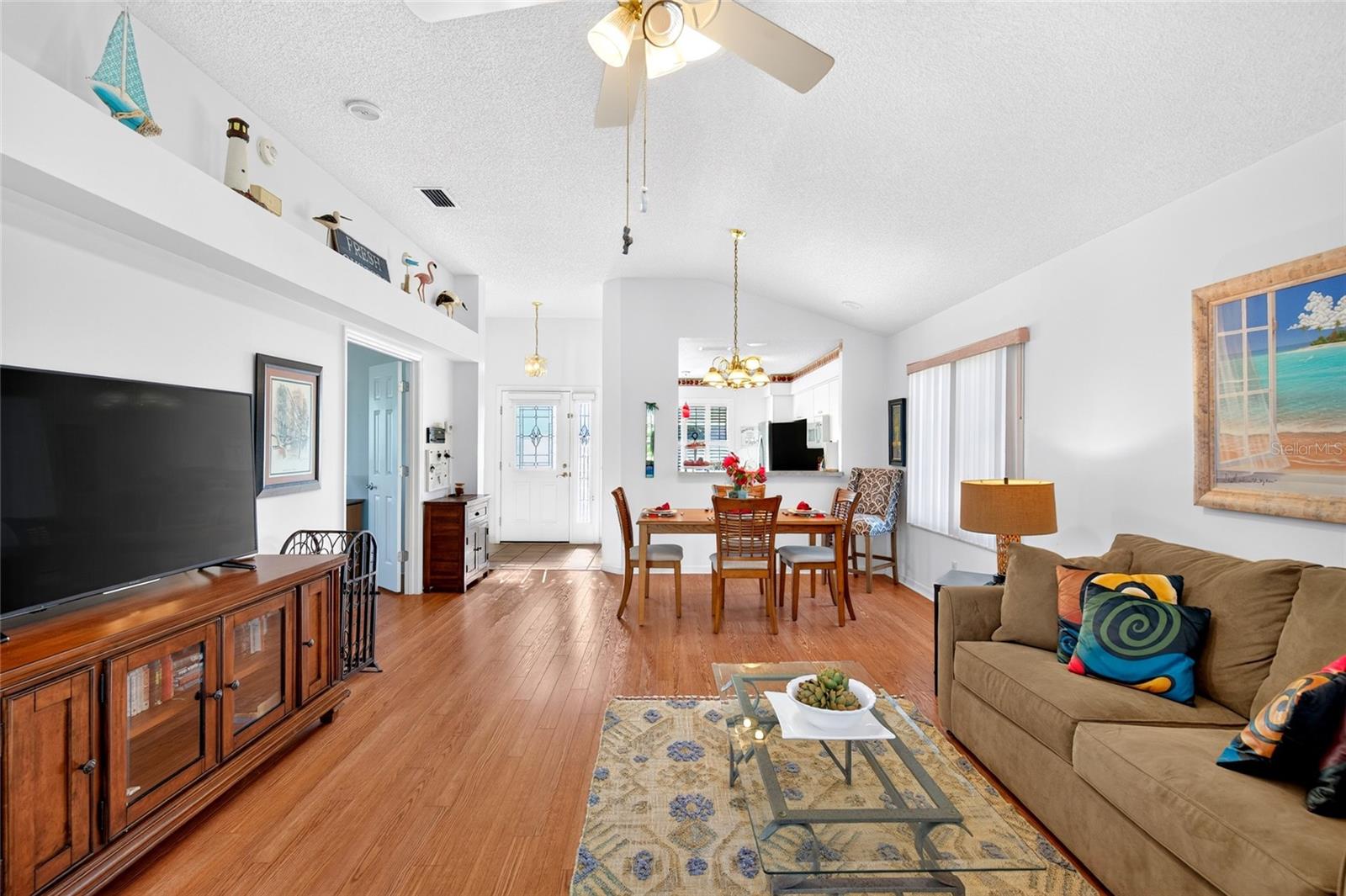 529 ALCAZAR COURT