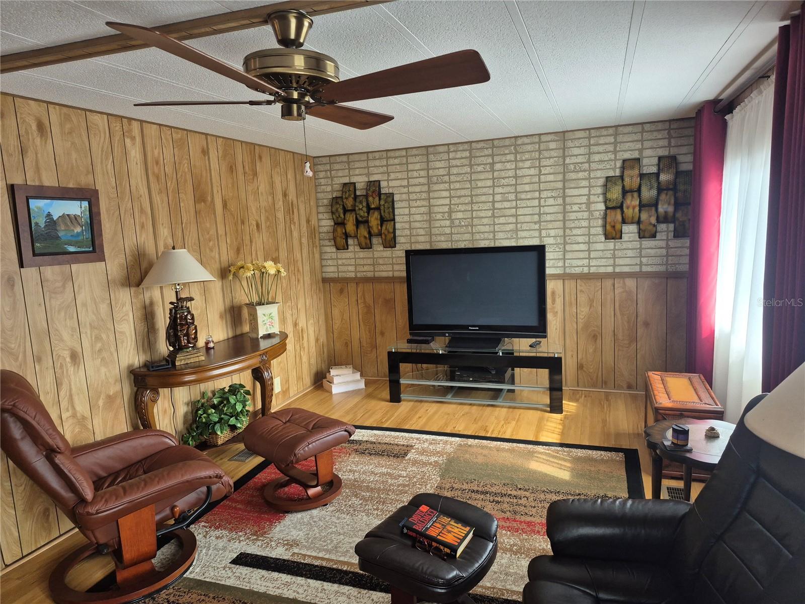 BROOKRIDGE COMM - Residential