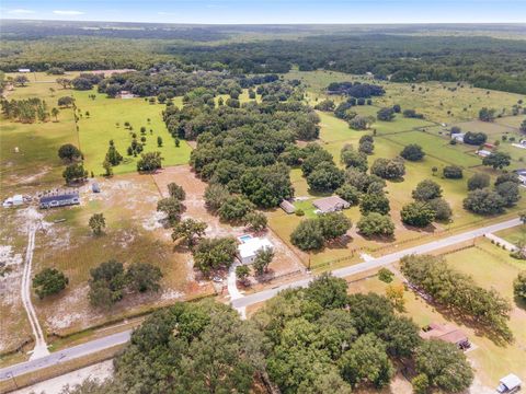 A home in DUNNELLON